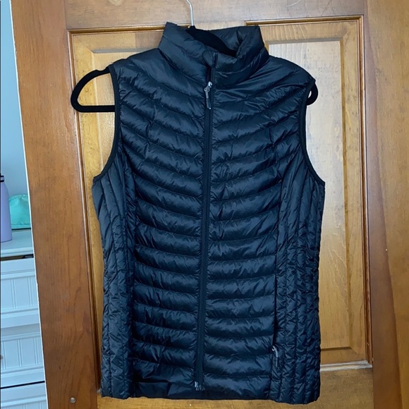 Vest - Picture 3 of 4
